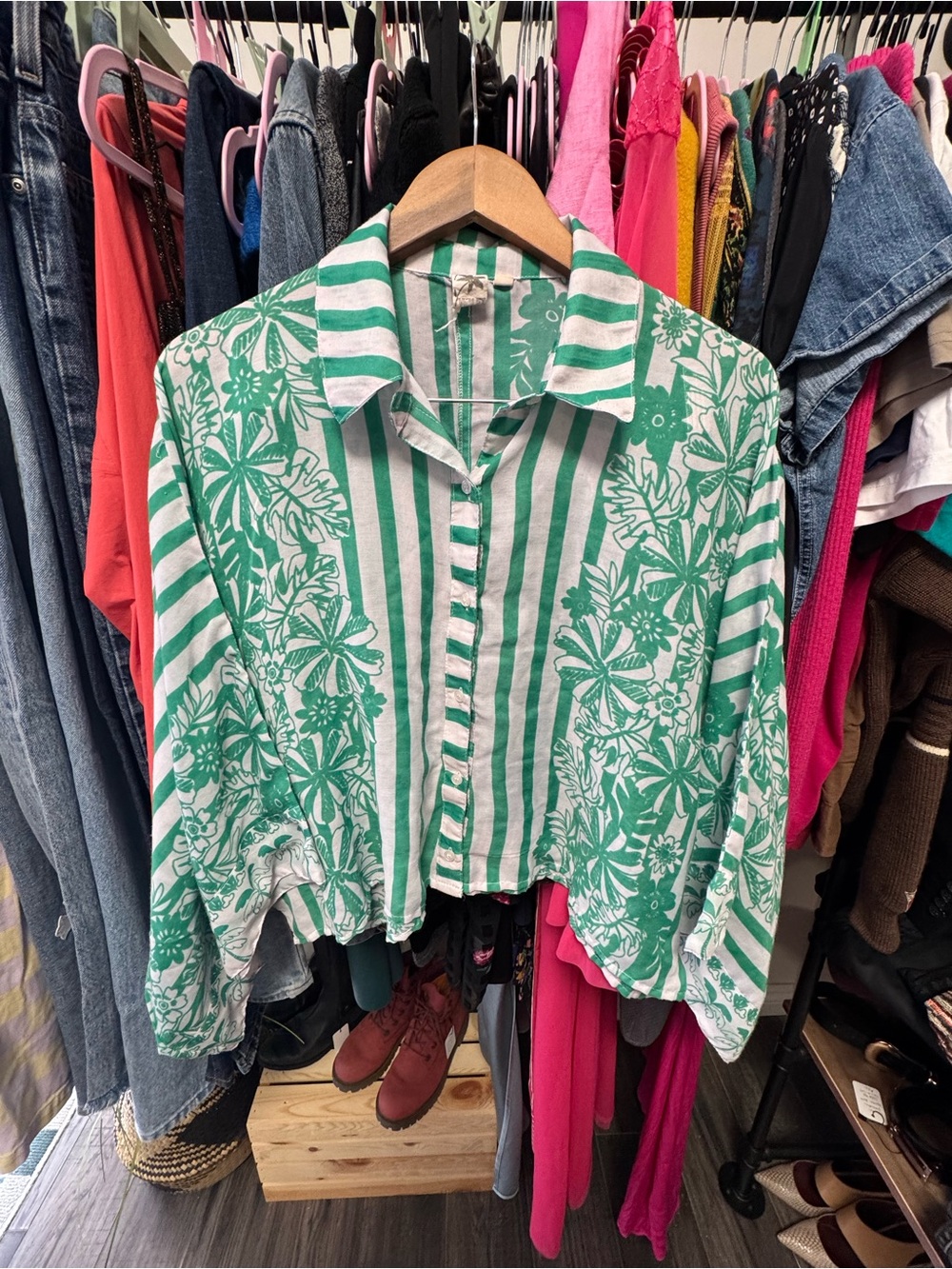 Violet Sky Tropical Floral Striped Cropped 3/4 Sleeve Button Down